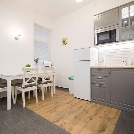Oberiter Apartments - Center Of Zagreb, Fast Wifi, Ac, Kitchen, Parking Luaran gambar