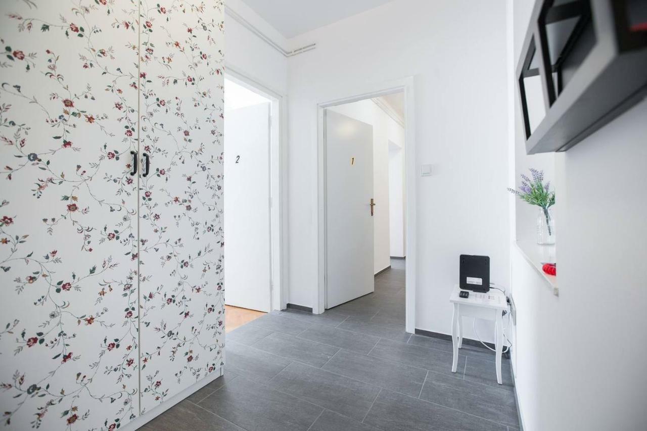 Oberiter Apartments - Center Of Zagreb, Fast Wifi, Ac, Kitchen, Parking Luaran gambar