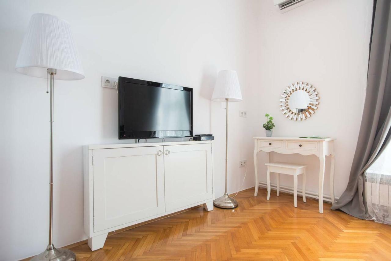Oberiter Apartments - Center Of Zagreb, Fast Wifi, Ac, Kitchen, Parking Luaran gambar