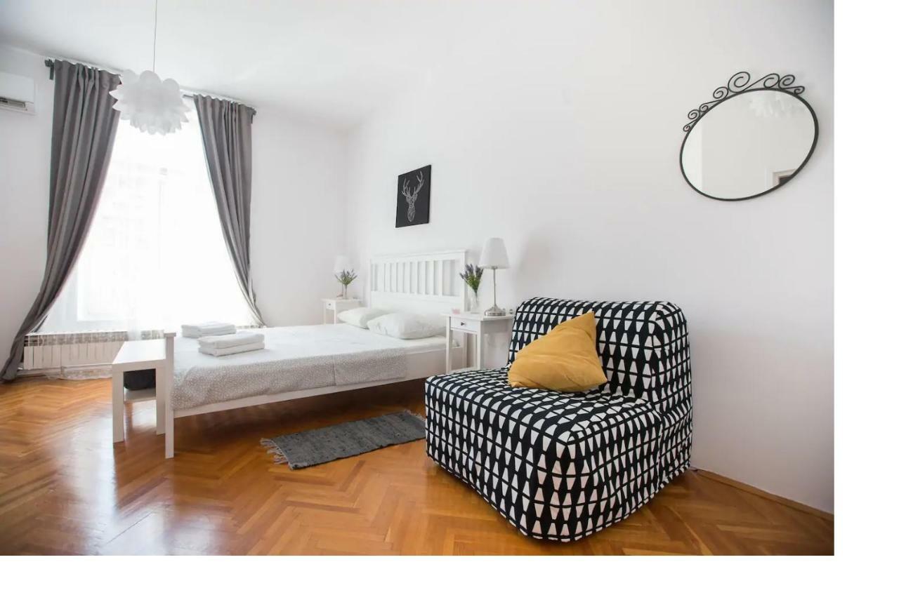 Oberiter Apartments - Center Of Zagreb, Fast Wifi, Ac, Kitchen, Parking Luaran gambar